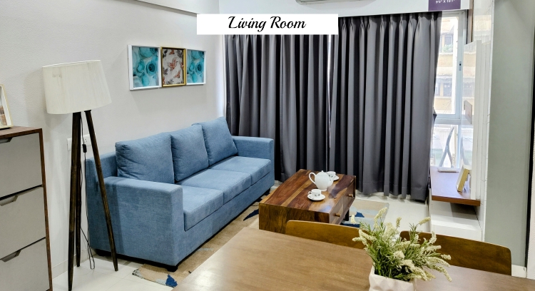 Living Room	- 1